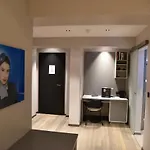 Airfield Living - Airport מלון Sandweiler