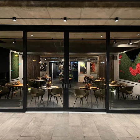 Airfield Living - Airport Hotell