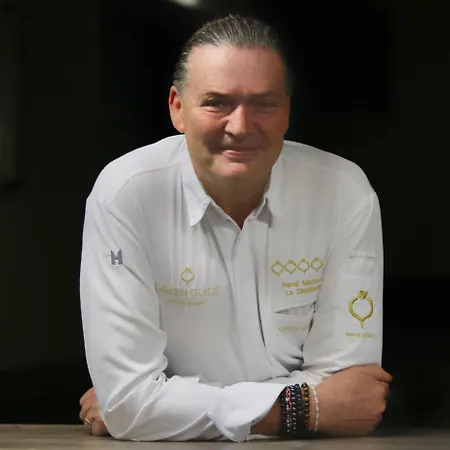 Airfield Living - Airport Hotell *