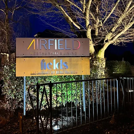 Airfield Living - Airport *